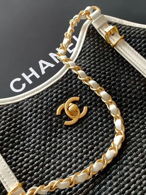 All Categories Chanel Women's Bags 2 (Chanel) Chanel Original AS6015