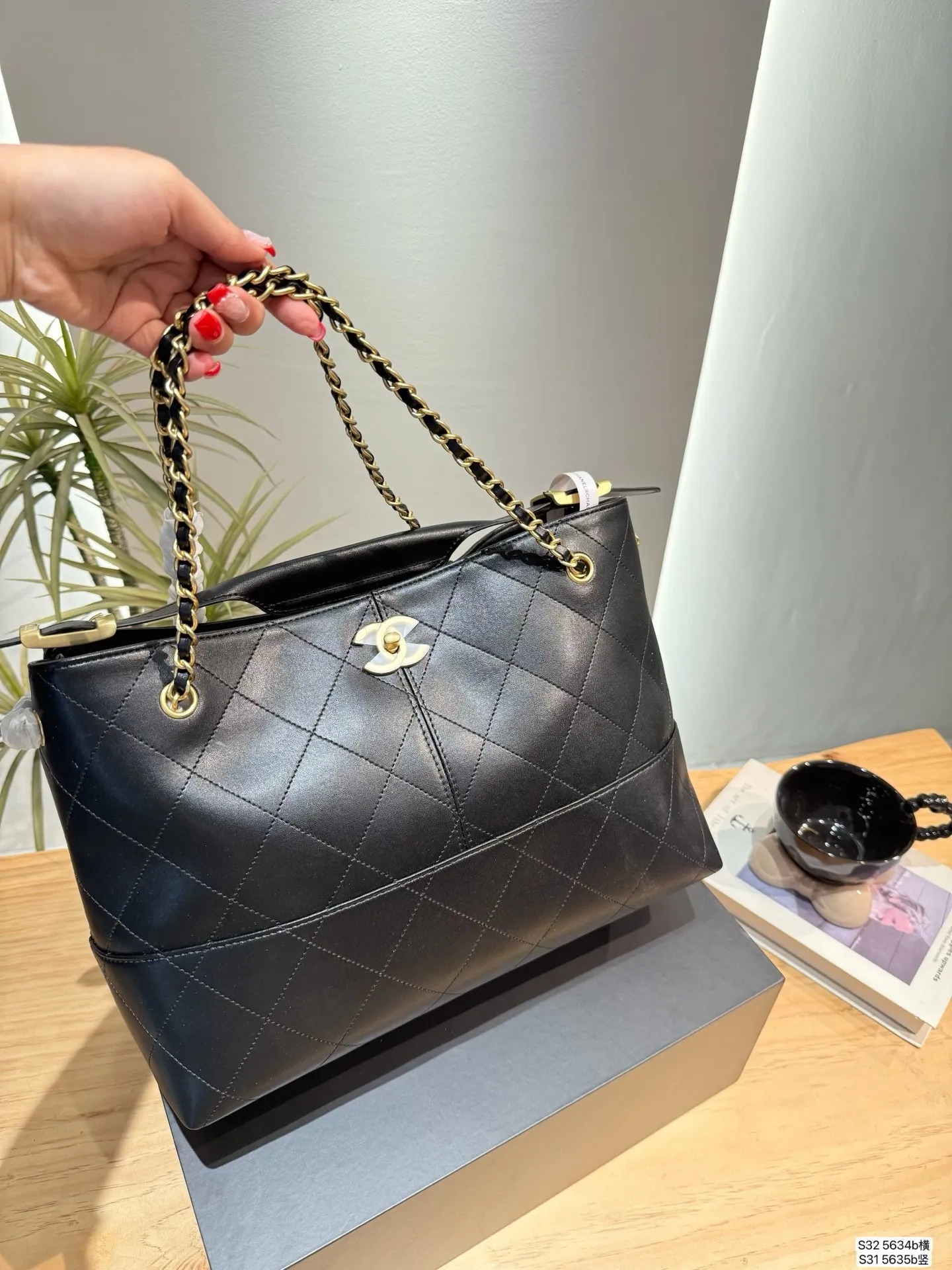 All Categories Official Website "Brand Women's Bags" Women's Bags 💙 Chanel 2025 New CHANEL Crossbody Bag