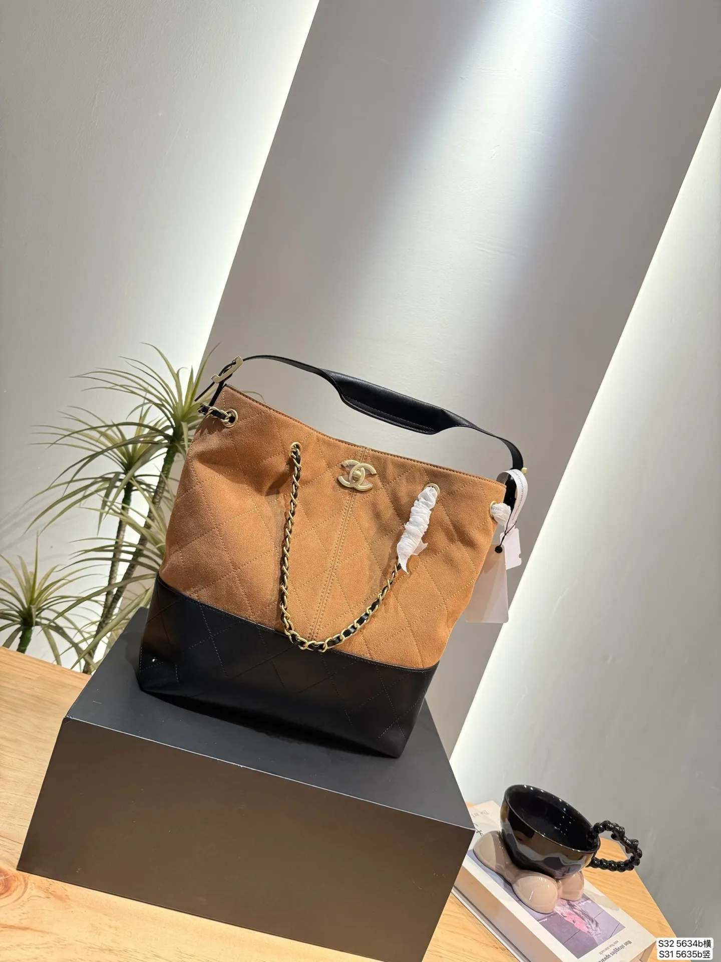 All Categories Official Website "Brand Women's Bags" Women's Bags 💙 Chanel 2025 New CHANEL Crossbody Bag