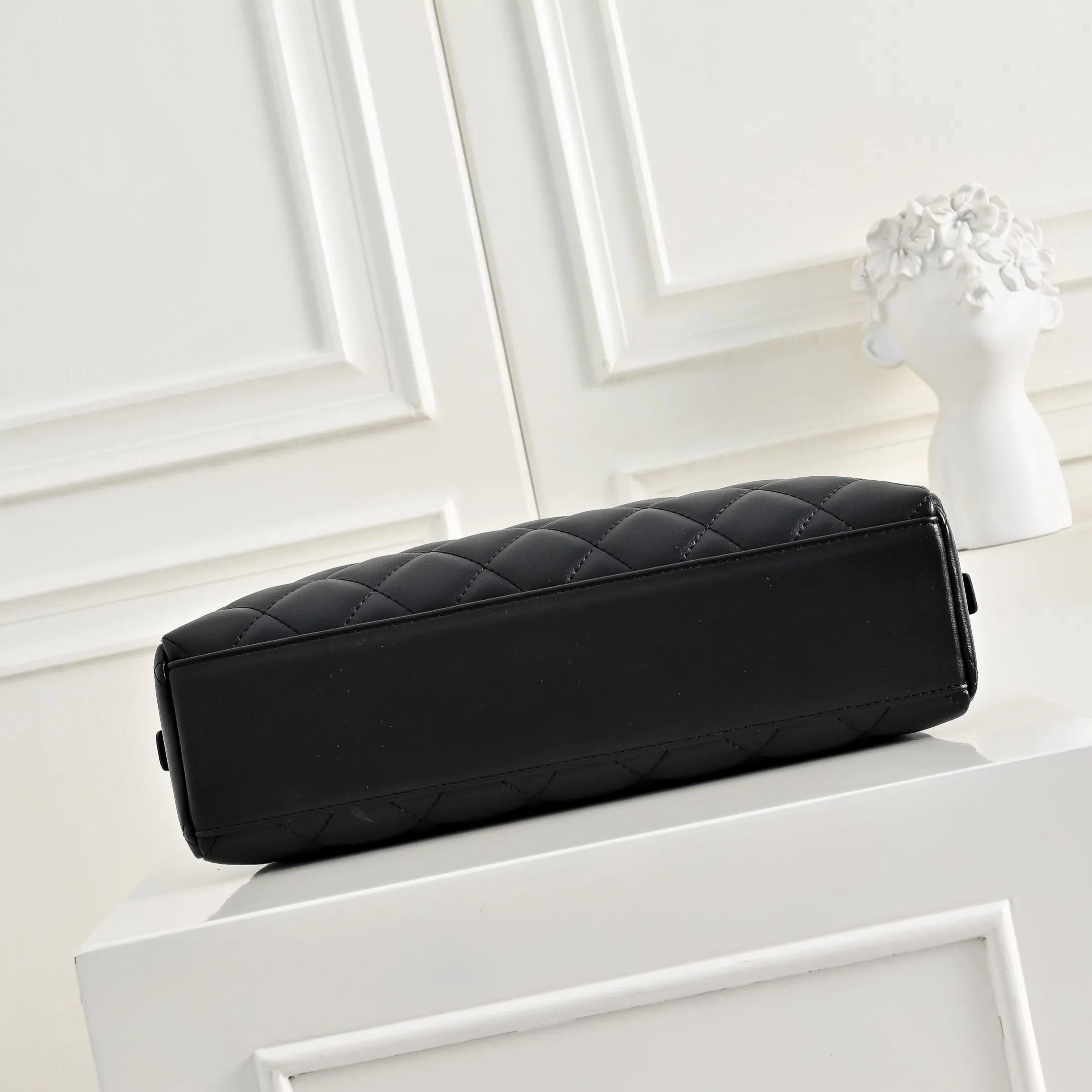 All Categories Chanel Women's Bags (Chanel) Chanel 5002