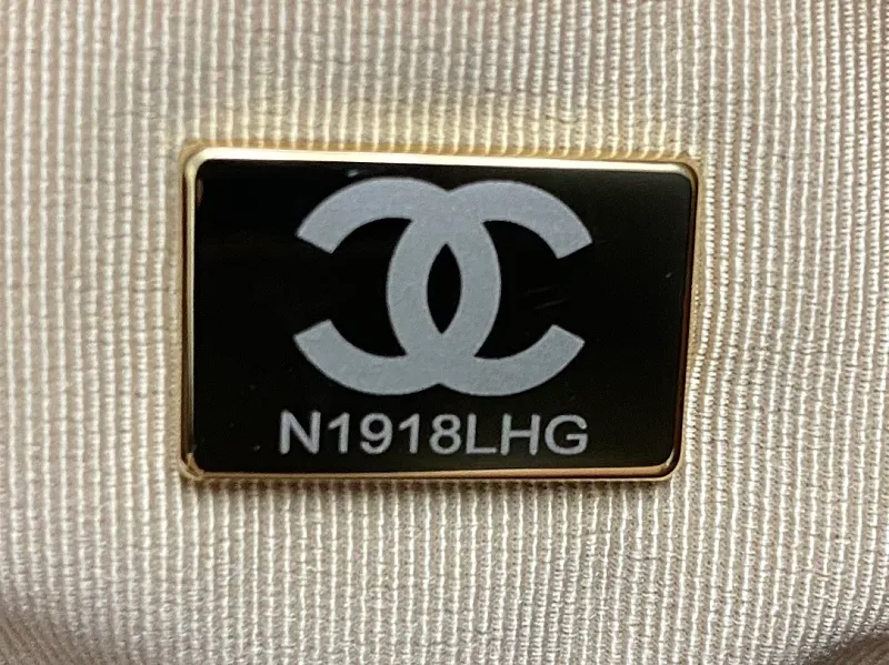 All Categories Chanel Women's Bags 2 (Chanel) Chanel Original AS5302