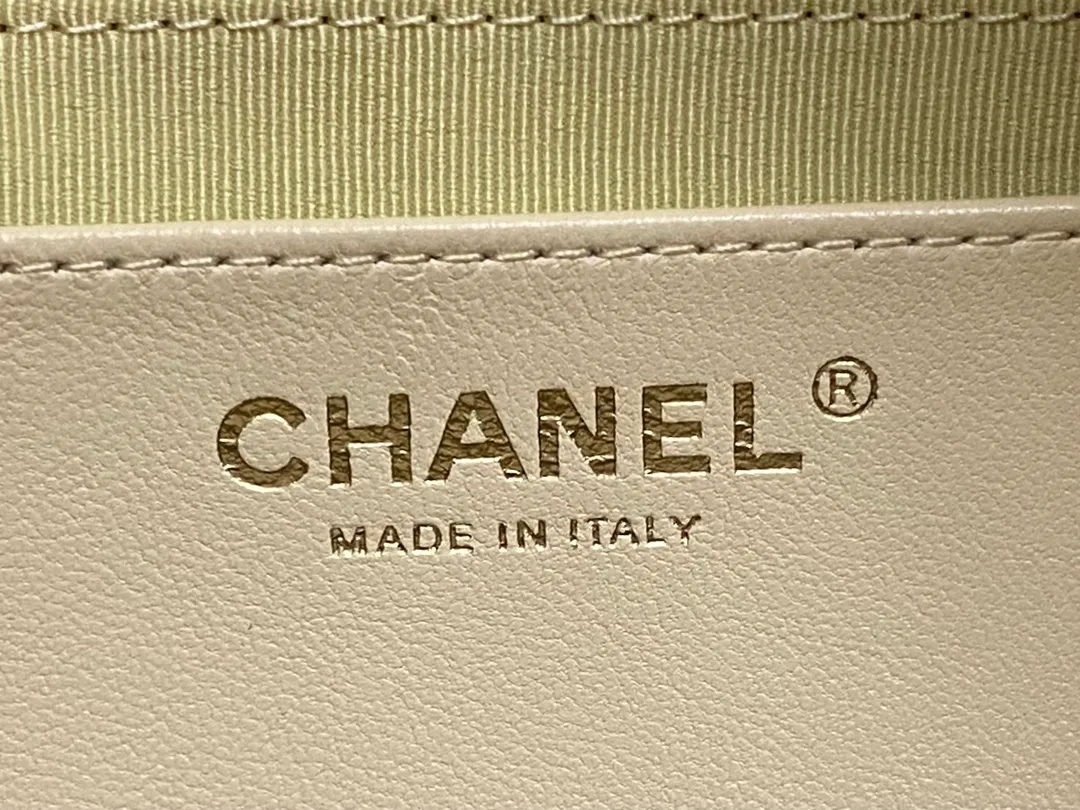All Categories Chanel Women's Bags 2 (Chanel) Chanel Original AS5302