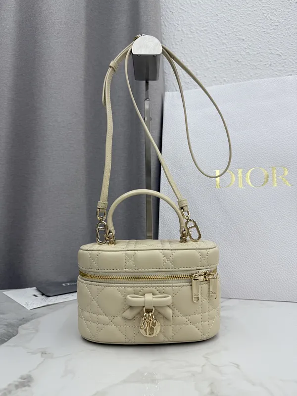 All Categories Chanel Women's Bag 2 (Chanel) Chanel Original S2603