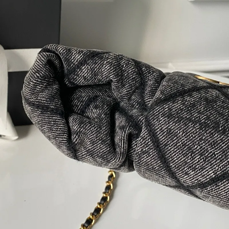 All Categories Chanel Women's Bag 2 (Chanel) Chanel Original AS5849-2