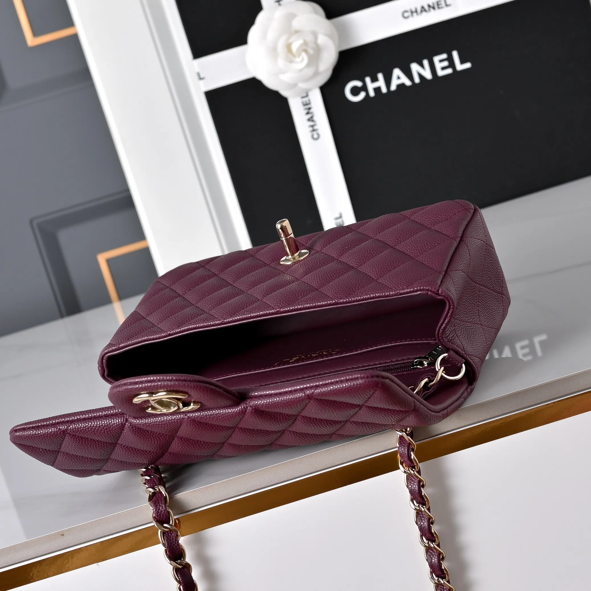 All Categories Chanel Women's Bags 2 (Chanel) Chanel Original A69900 Small Ball Pattern