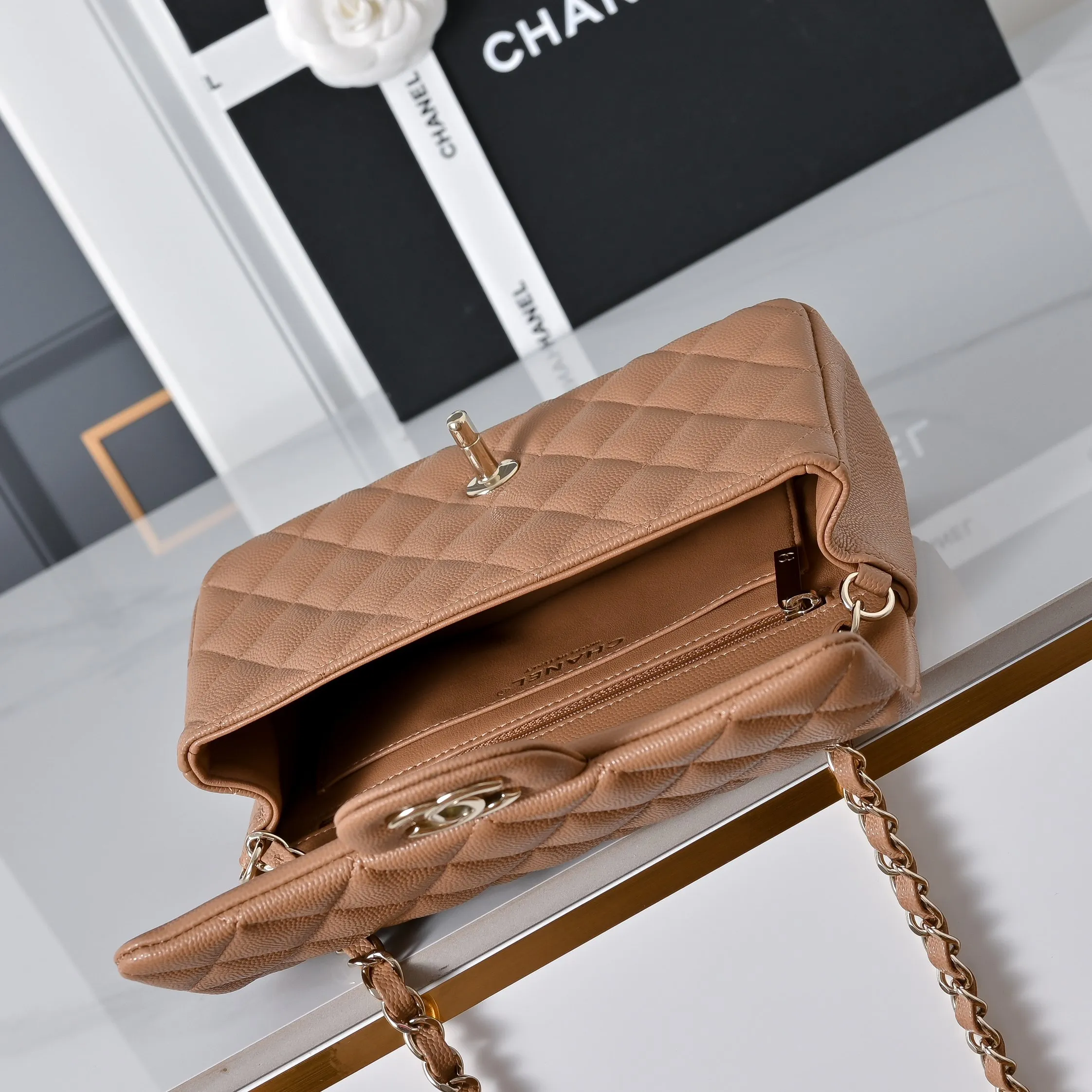 All Categories Chanel Women's Bags 2 (Chanel) Chanel Original A69900 Small Ball Pattern