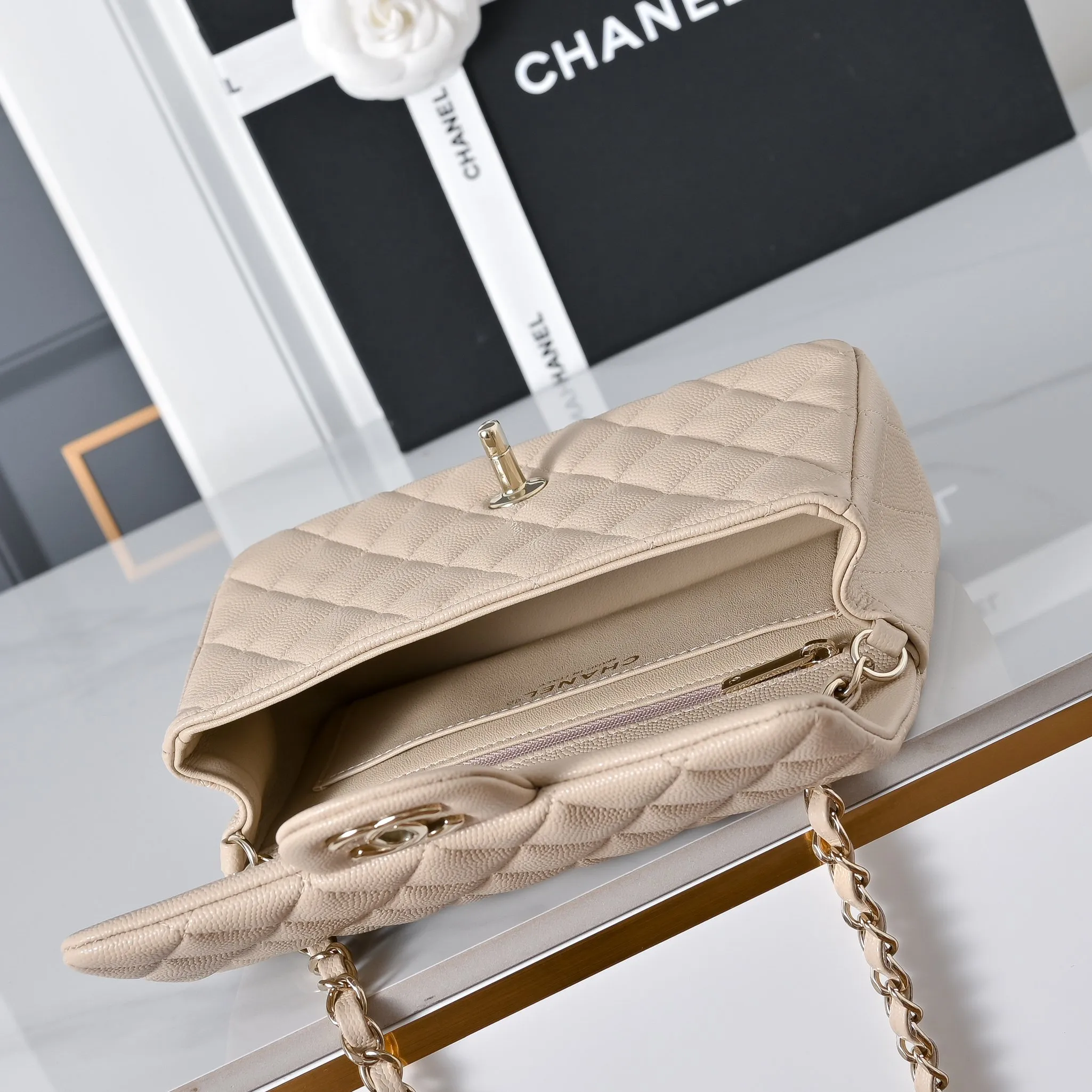 All Categories Chanel Women's Bags 2 (Chanel) Chanel Original A69900 Small Ball Pattern