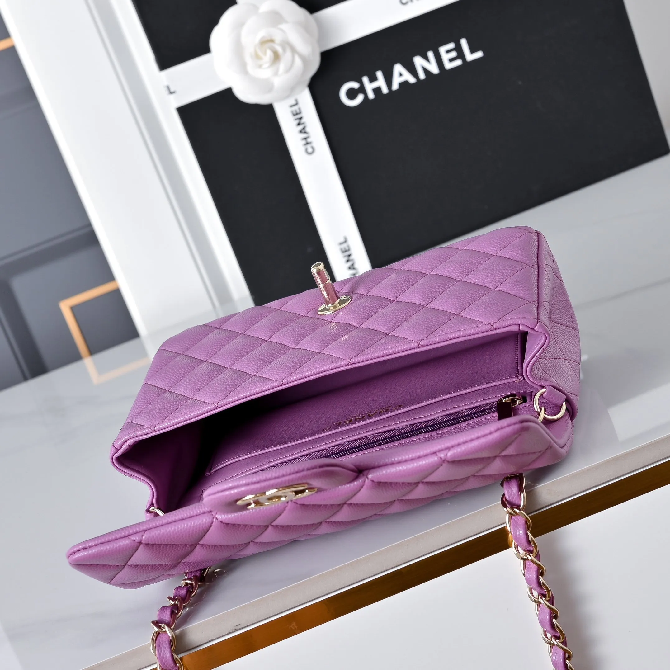 All Categories Chanel Women's Bags 2 (Chanel) Chanel Original A69900 Small Ball Pattern