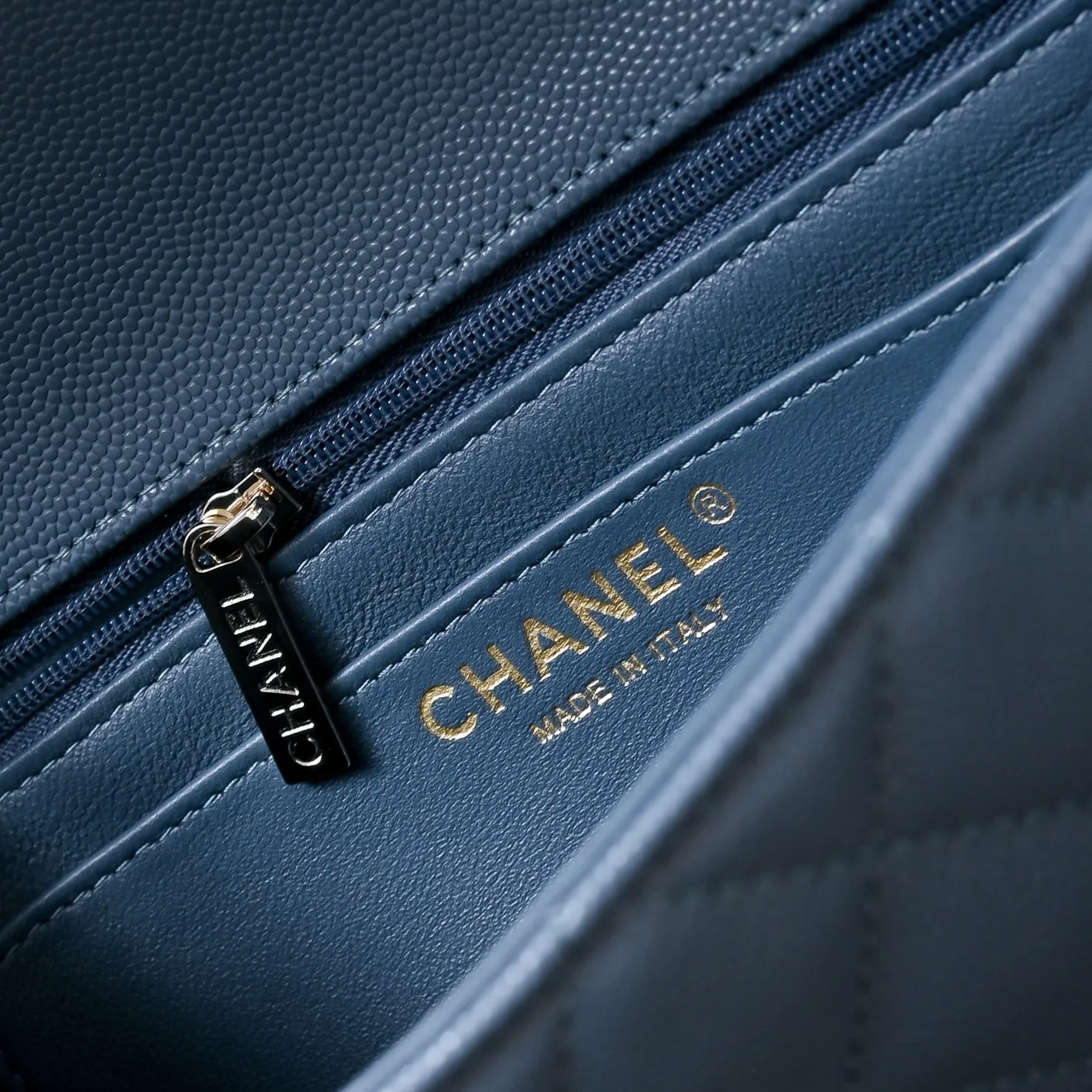 All Categories Chanel Women's Bags 2 (Chanel) Chanel Original A69900 Small Ball Pattern