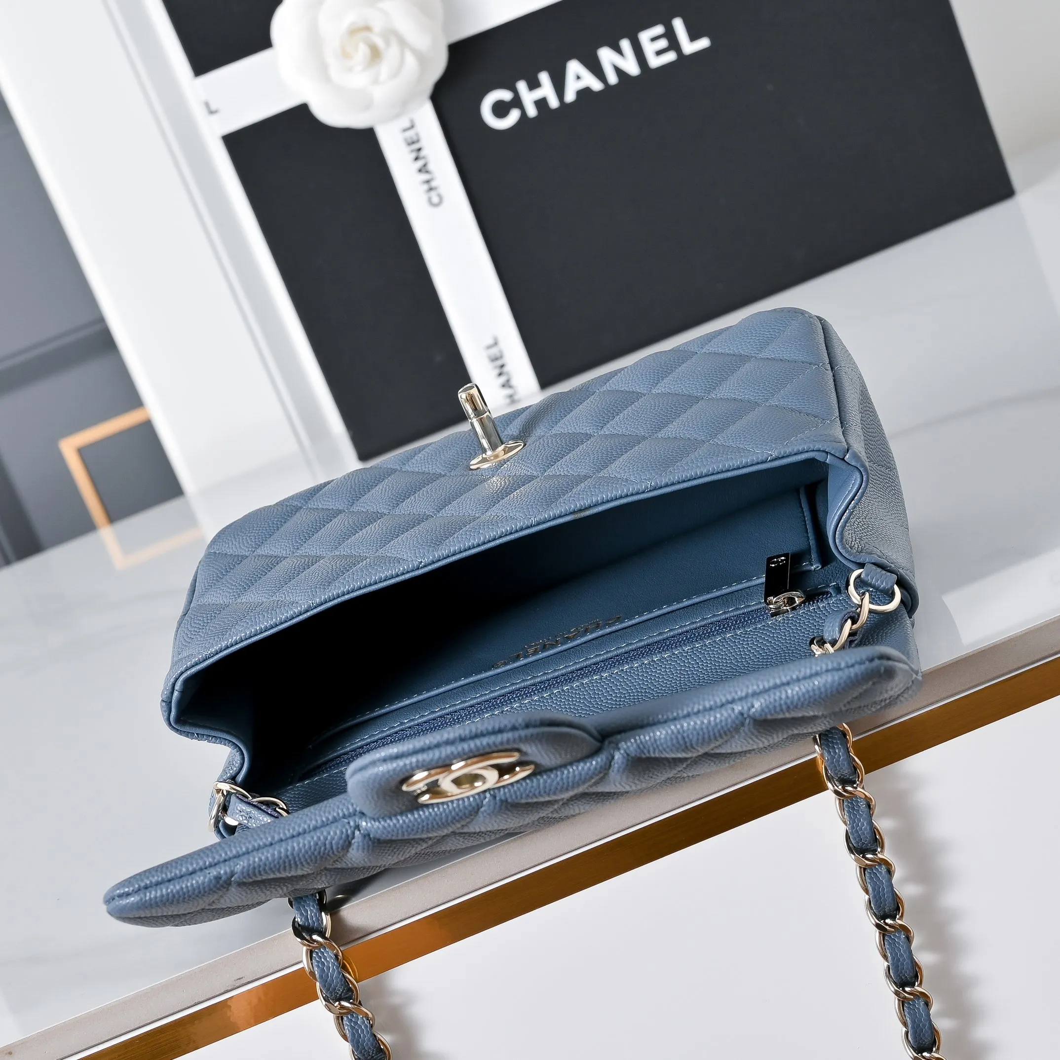 All Categories Chanel Women's Bags 2 (Chanel) Chanel Original A69900 Small Ball Pattern