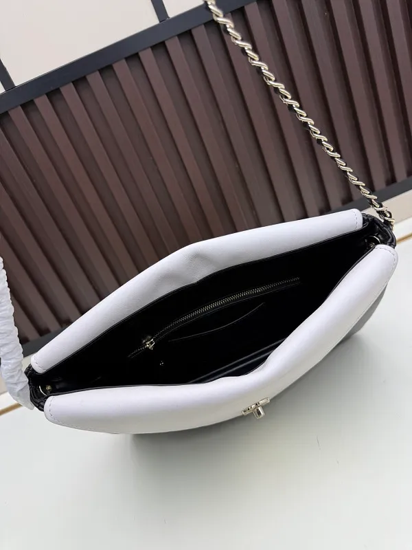 All Categories Chanel Women's Bags (Chanel) Chanel 1A027