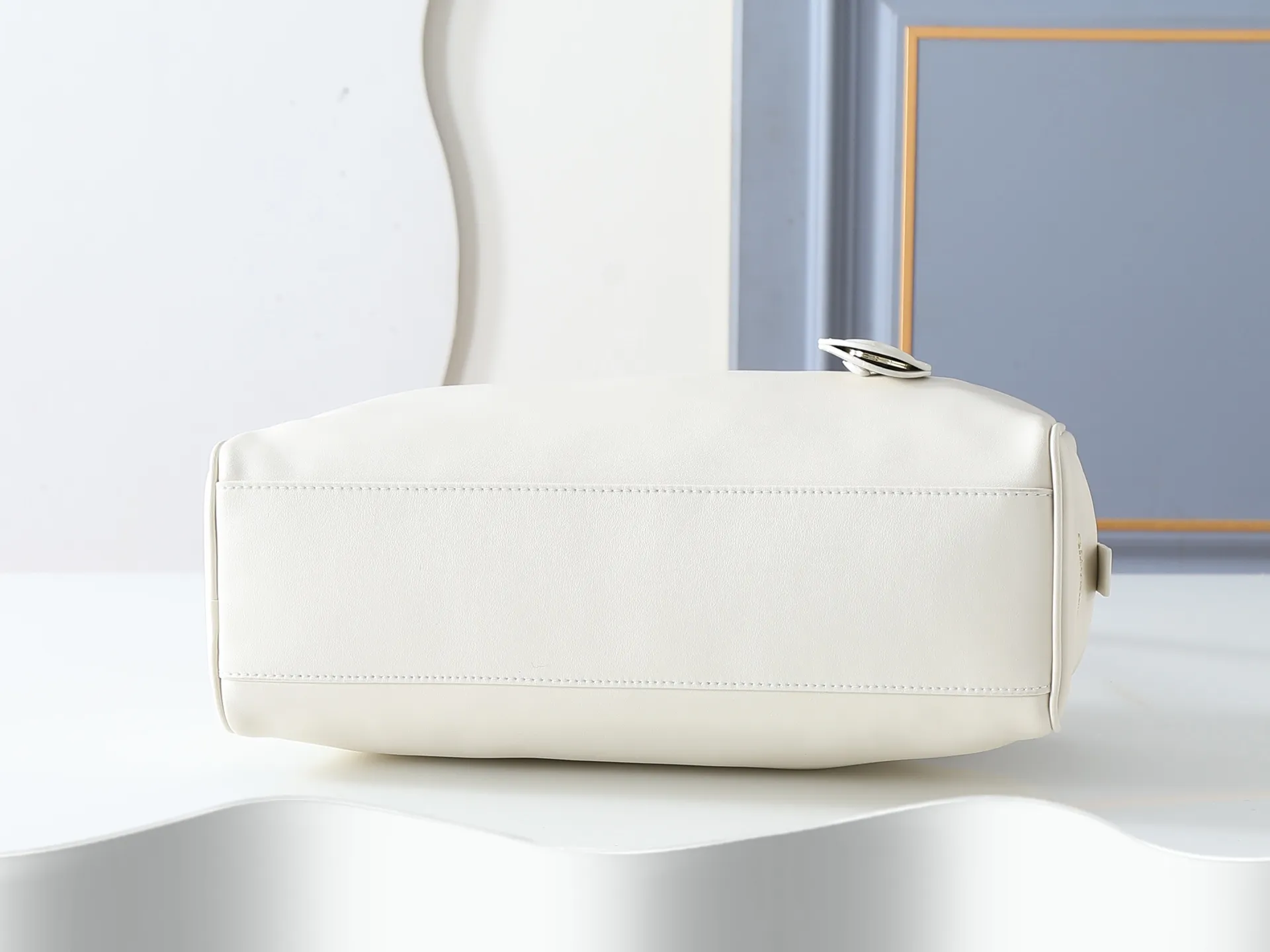All categories Official website "Brand Women's Bags" Women's Bags 💙 Chanel 2026 new CHANEL hand-held crossbody bag