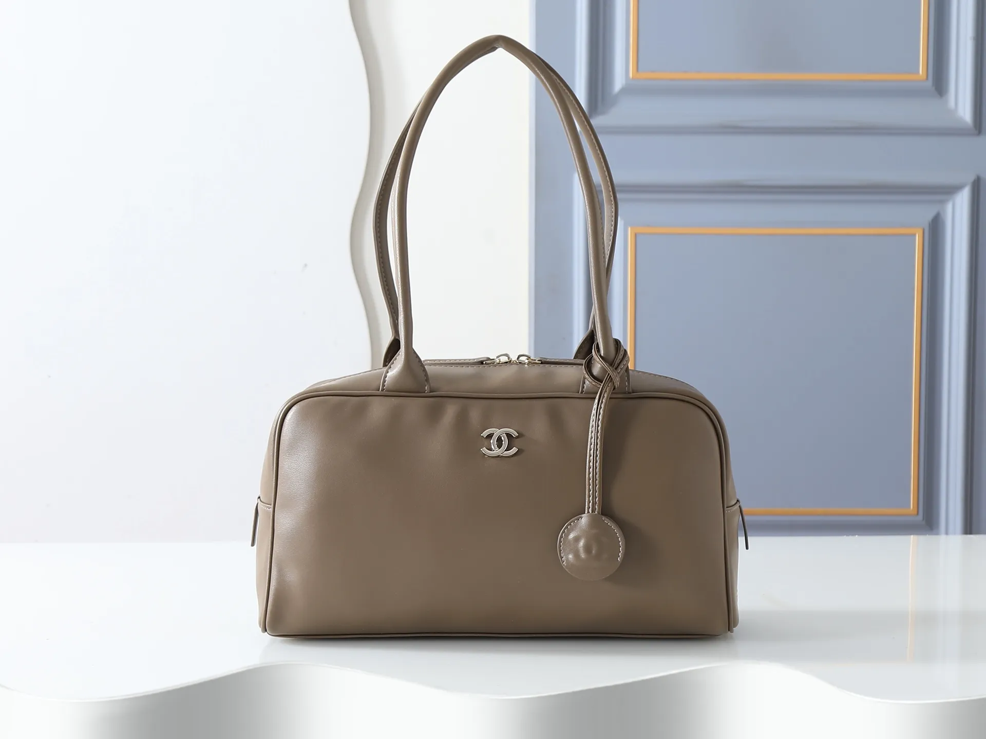 All categories Official website "Brand Women's Bags" Women's Bags 💙 Chanel 2026 new CHANEL hand-held crossbody bag