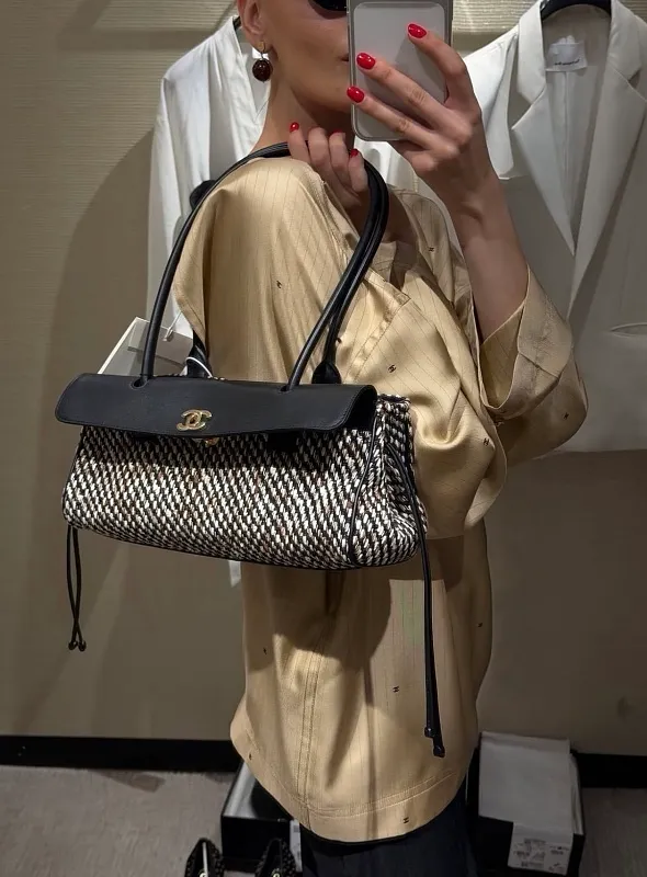 All Categories Chanel Women's Bags 2 (Chanel) Chanel Original Order AS6288