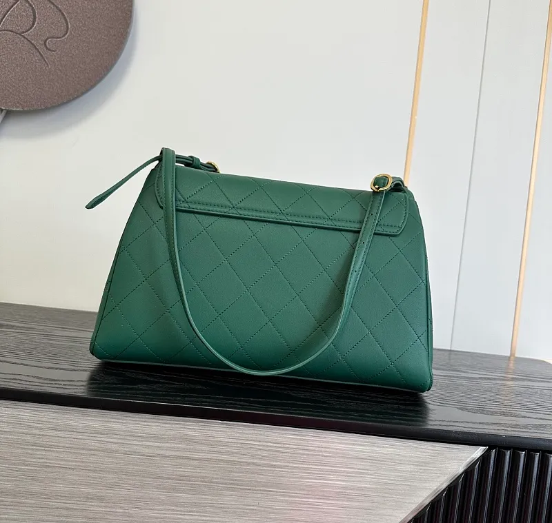 All Categories Chanel Women's Bags (Chanel) Chanel Original 98214-born cowhide