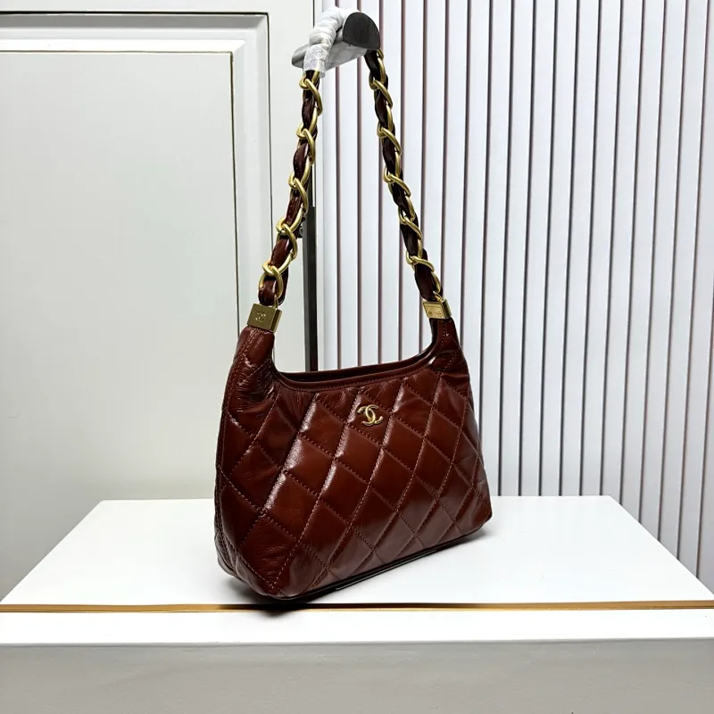 All Categories Official Website "Brand Women's Bags" Women's Bags 💙 Chanel 2026 Official Website CHANEL Oil Wax Leather Wandering Hobo Underarm Bag