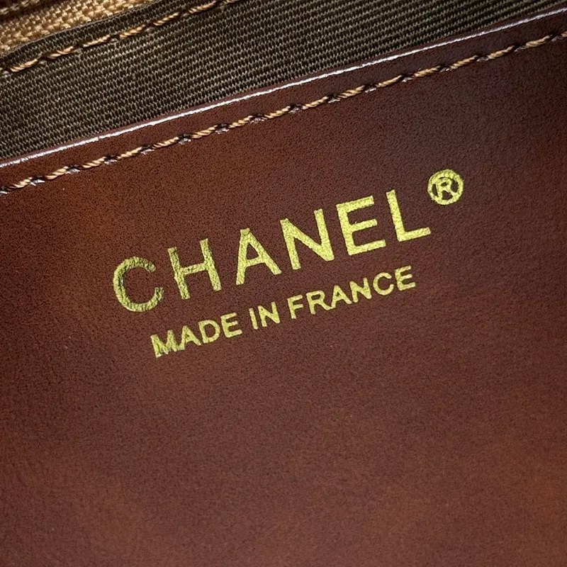 All Categories Official Website "Brand Women's Bags" Women's Bags 💙 Chanel 2026 Official Website CHANEL Oil Wax Leather Wandering Hobo Underarm Bag