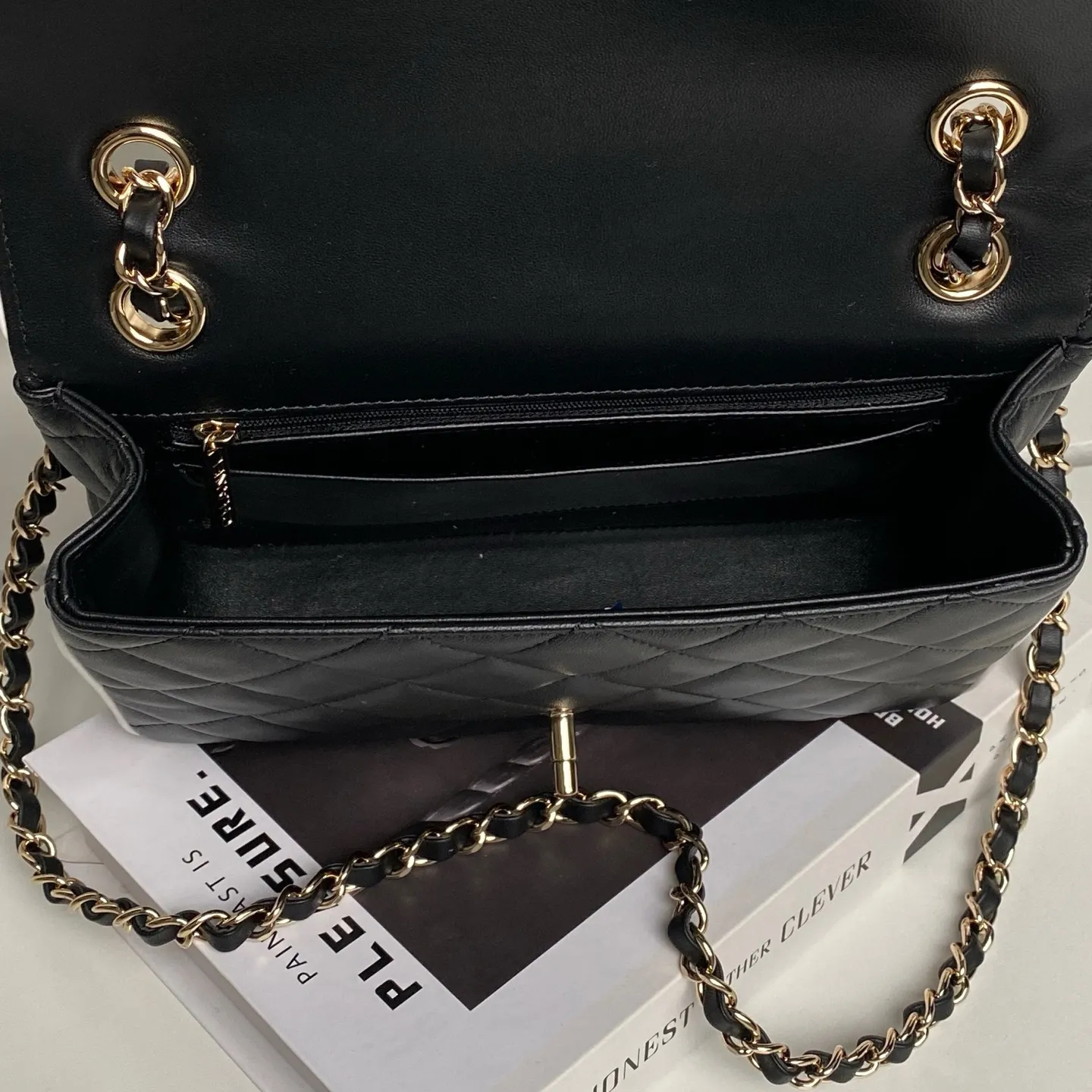 All Categories Chanel Women's Bags 2 (Chanel) Chanel Original AS5150