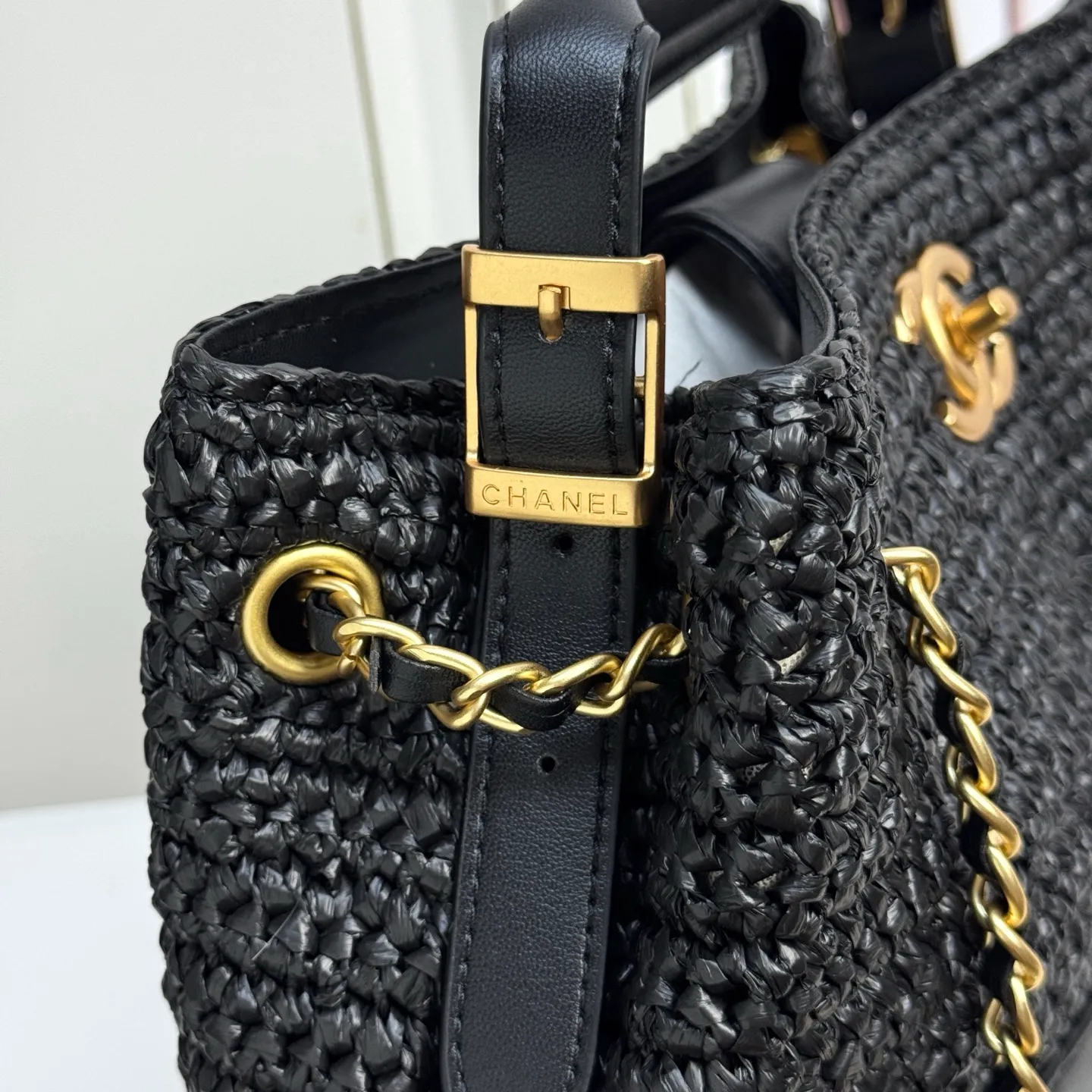 All Categories Official Website "Brand Women's Bags" Women's Bags 💙 Chanel 2026 Chanel Cruise Straw & Lambskin Tote Bag