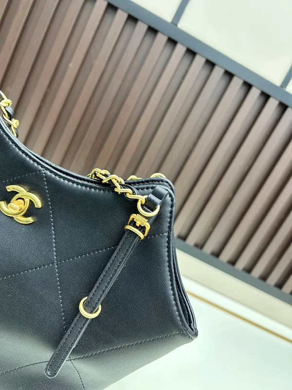 All Categories Chanel Women's Bags (Chanel) Chanel 3020