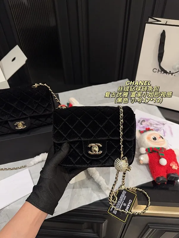 All Categories Official Website "Brand Women's Bags" Women's Bags 💙 Chanel 2025 New CHANEL Velvet Diamond Ball Chain Bag