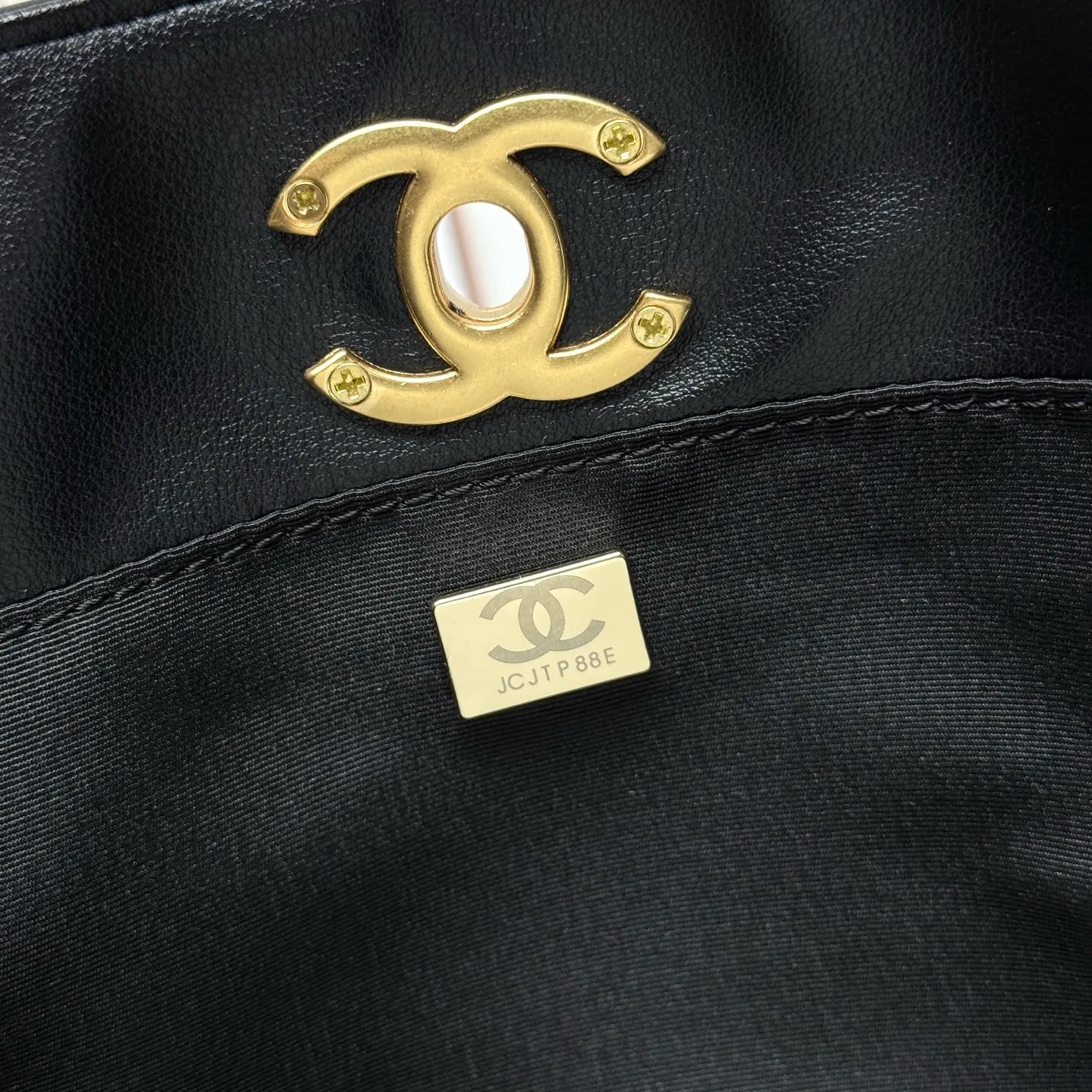 All Categories Official Website "Brand Women's Bags" Women's Bags 💙 Chanel 2026 Official Website CHANEL Crossbody Bag