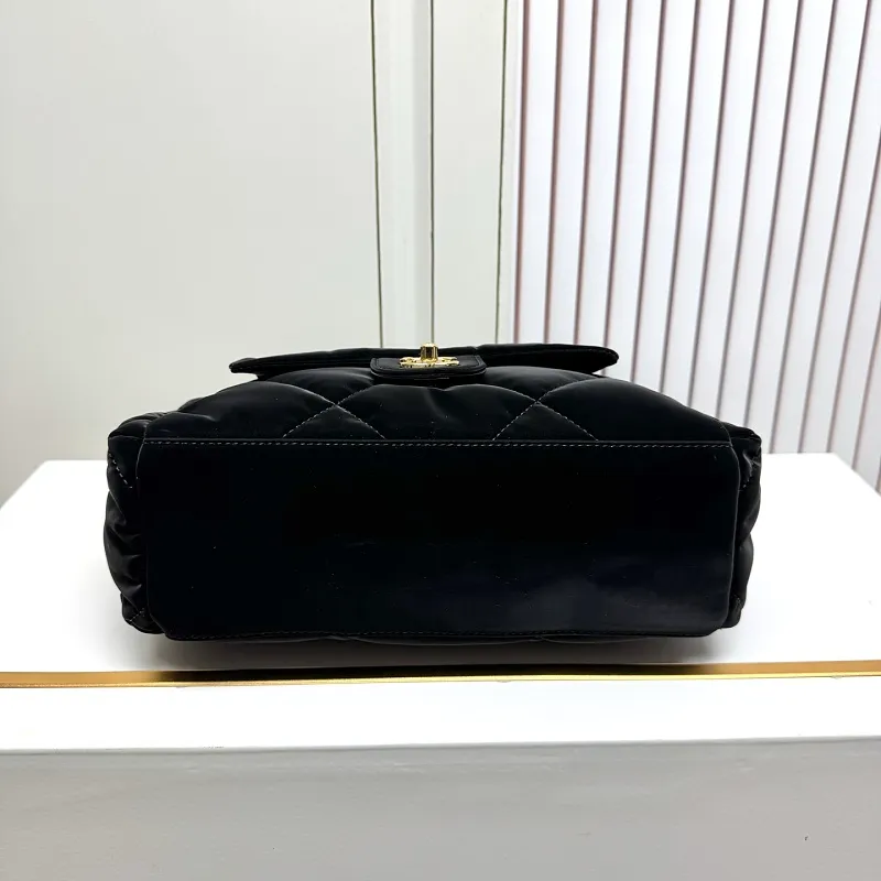 All Categories Chanel Women's Bags (Chanel) Chanel 6208