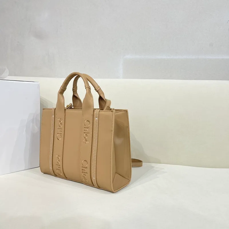 All Categories Official Website "Brand Women's Bags" Women's Bags 💙 Chloe 2023 New Chloe Full Leather Crossbody Bag Wholesale