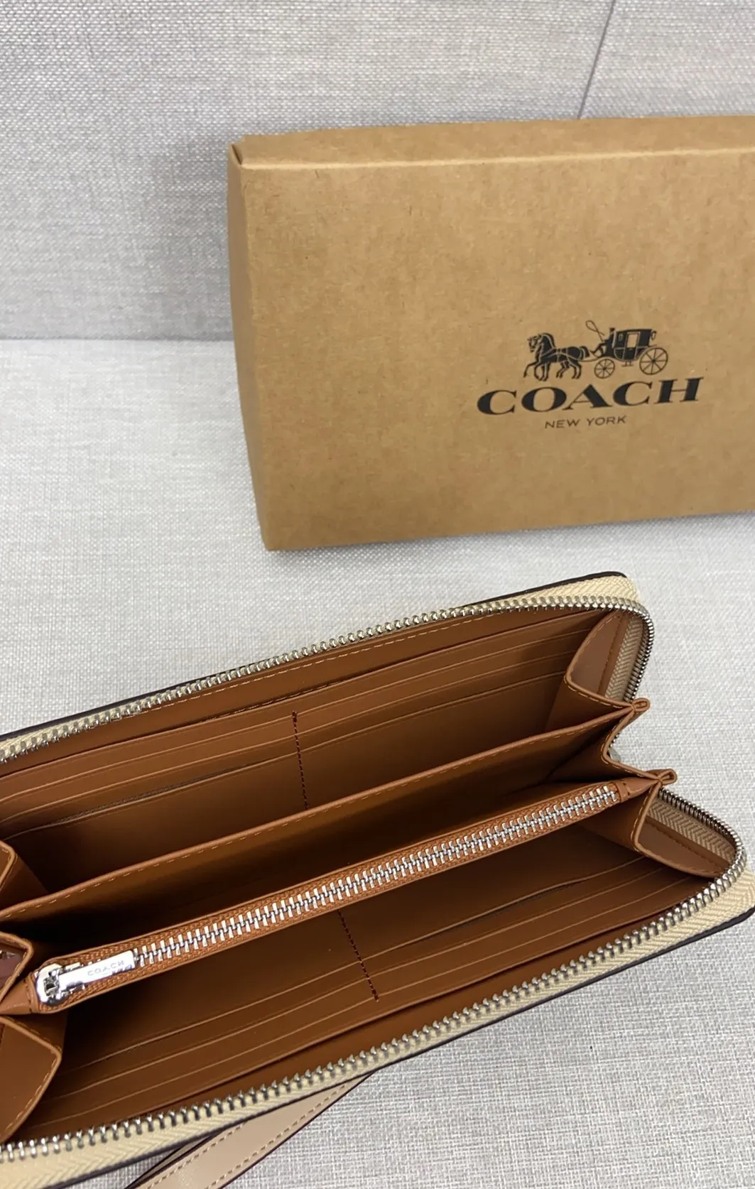 All Categories Coach Wallet (COACH) Coach CJ372