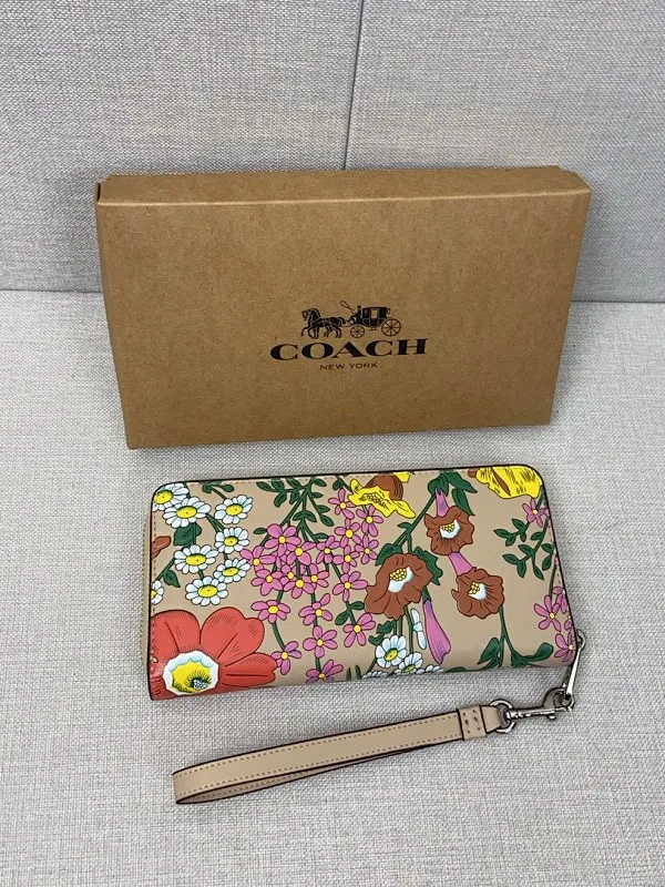 All Categories Coach Wallet (COACH) Coach CJ372