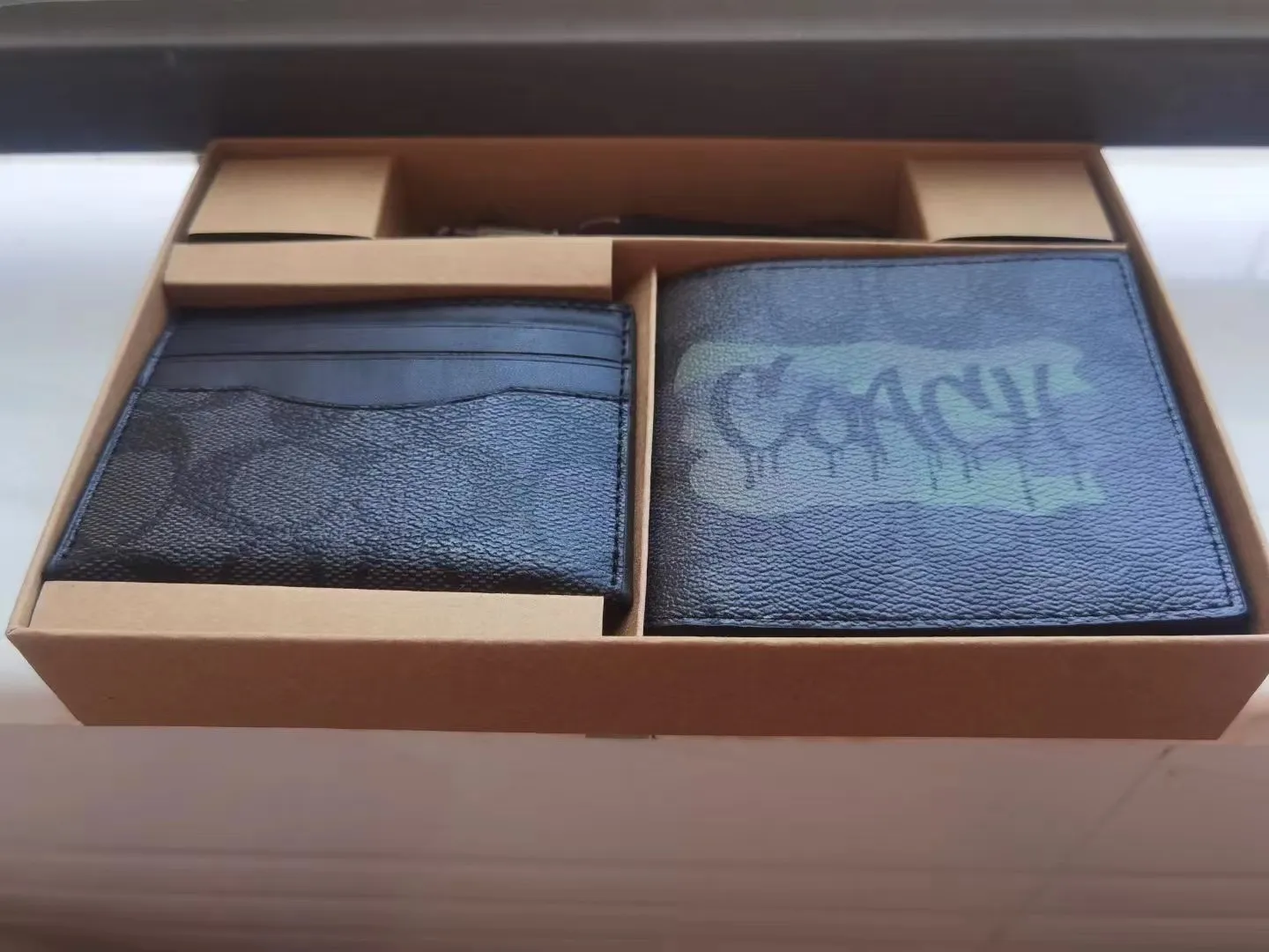 All categories Coach wallet (COACH) Coach three-piece set