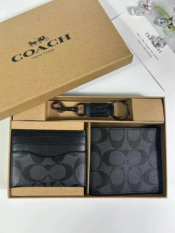 All categories Coach wallet (COACH) Coach three-piece set