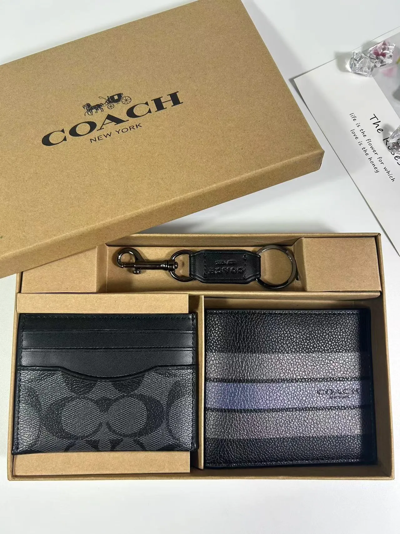 All categories Coach wallet (COACH) Coach three-piece set