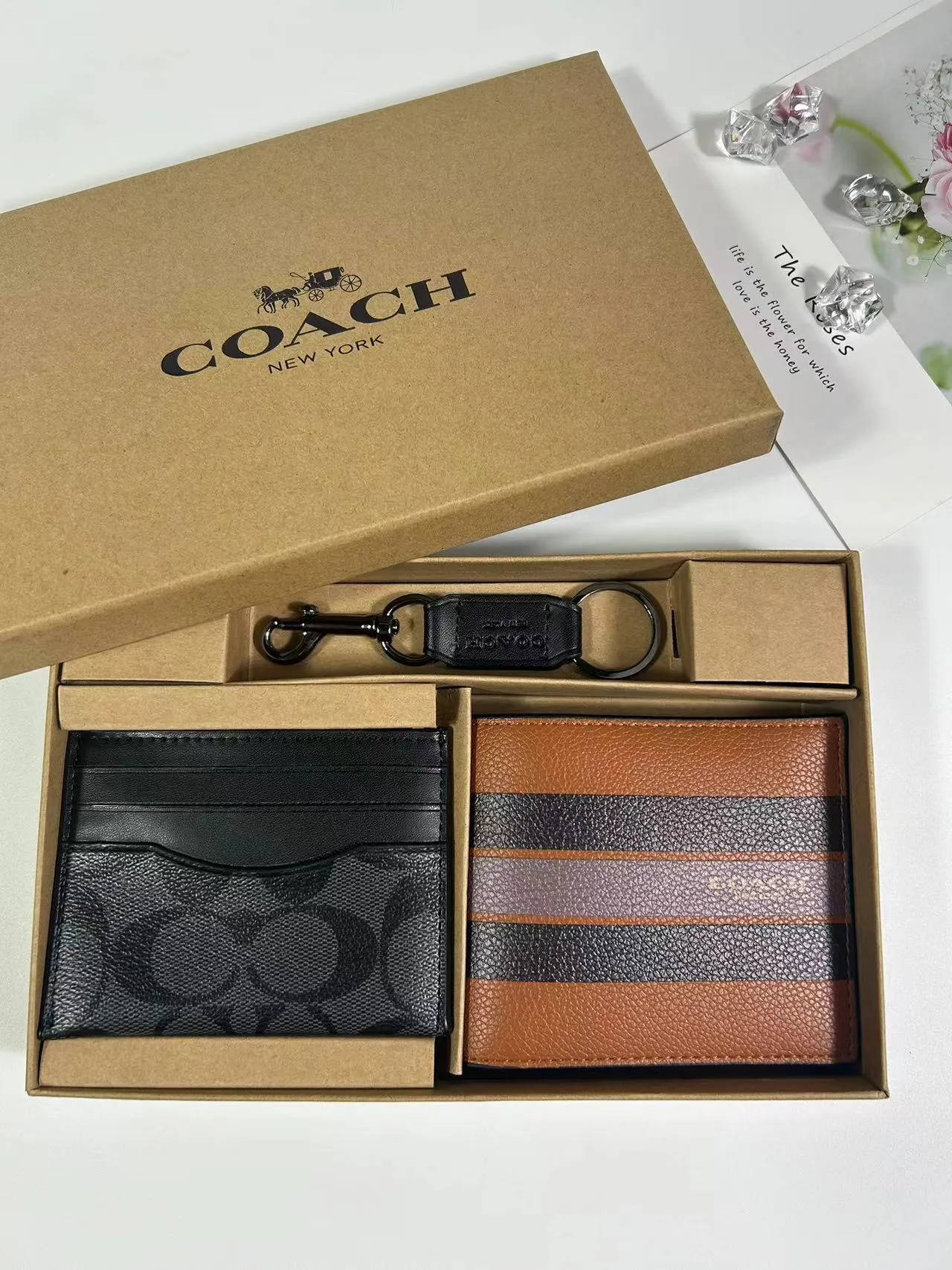 All categories Coach wallet (COACH) Coach three-piece set