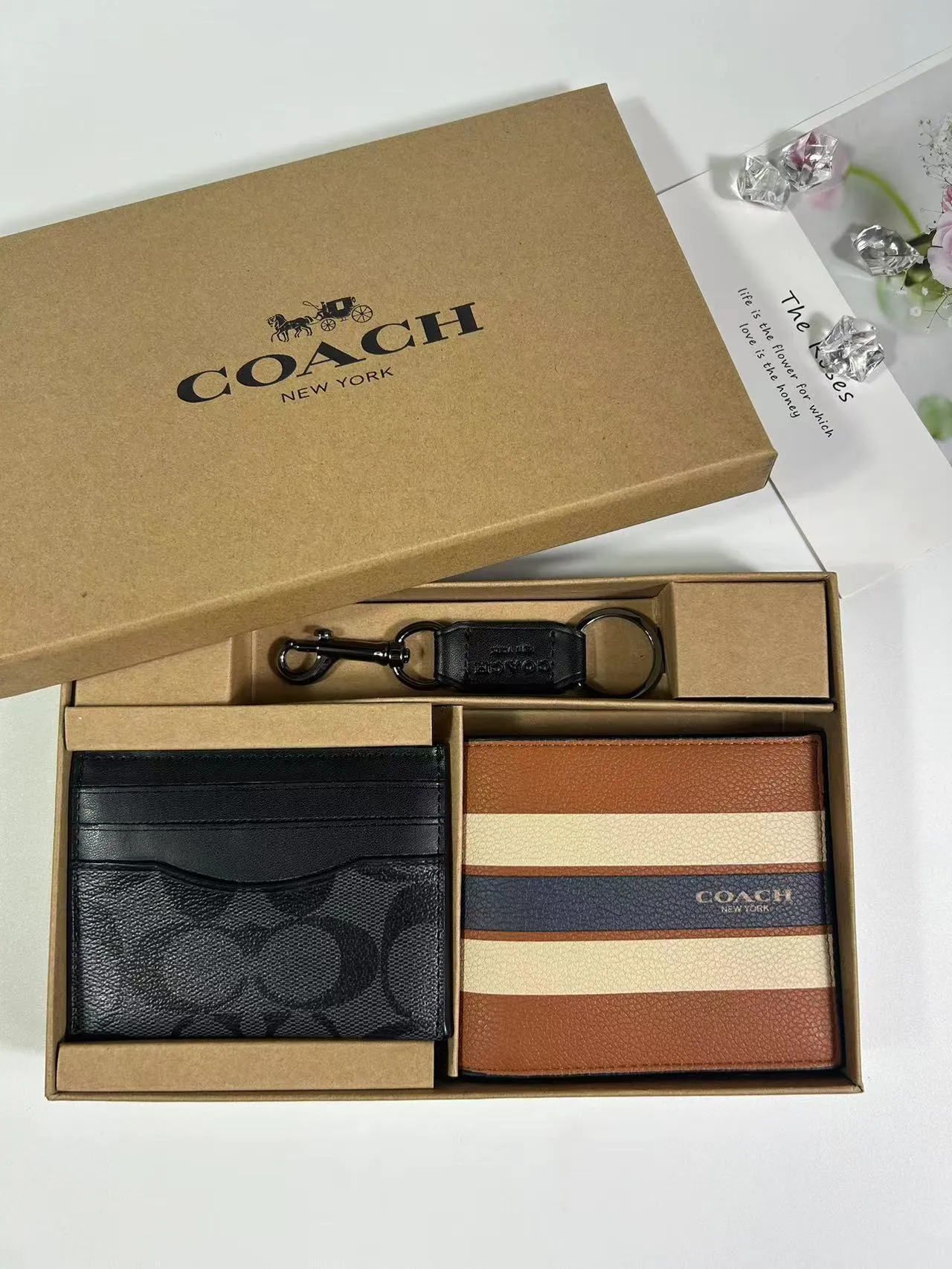 All categories Coach wallet (COACH) Coach three-piece set
