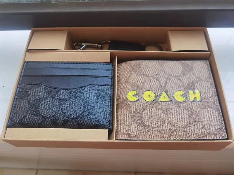 All categories Coach wallet (COACH) Coach three-piece set