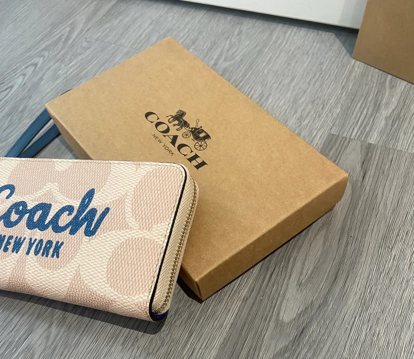 All Categories Coach Wallet (COACH) Coach CZ330