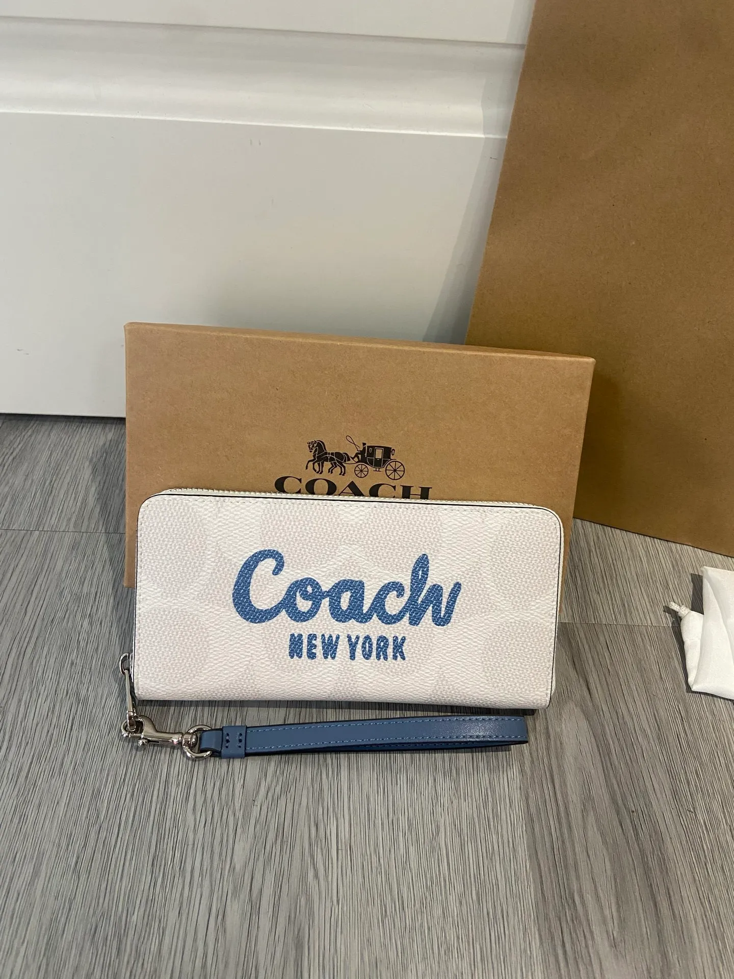 All Categories Coach Wallet (COACH) Coach CZ330