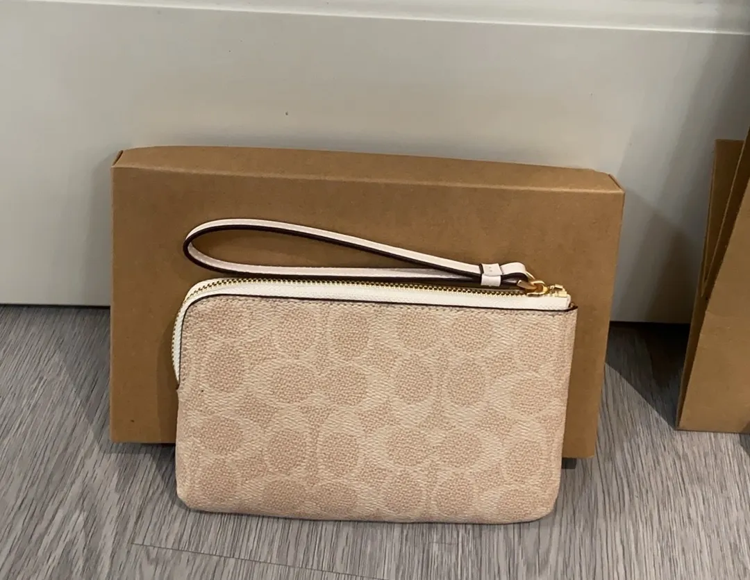 All Categories Coach Wallet (COACH) Coach CW854