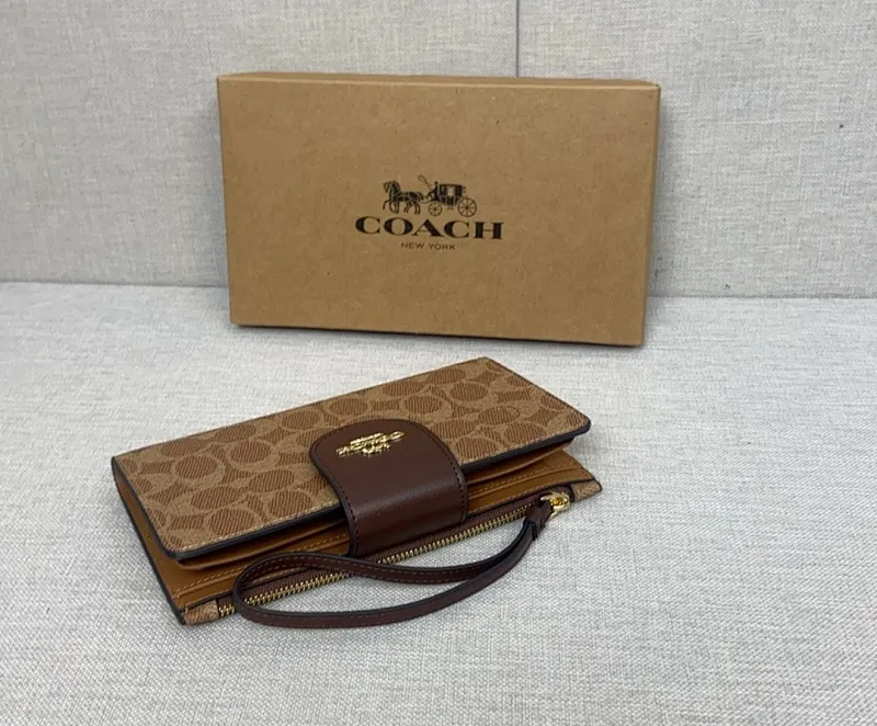 All Categories Coach Wallet (COACH) Coach CW780