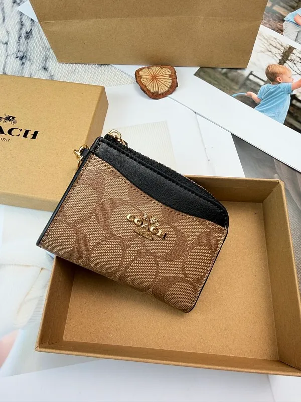 All Categories Coach Wallet (COACH) Coach C8275