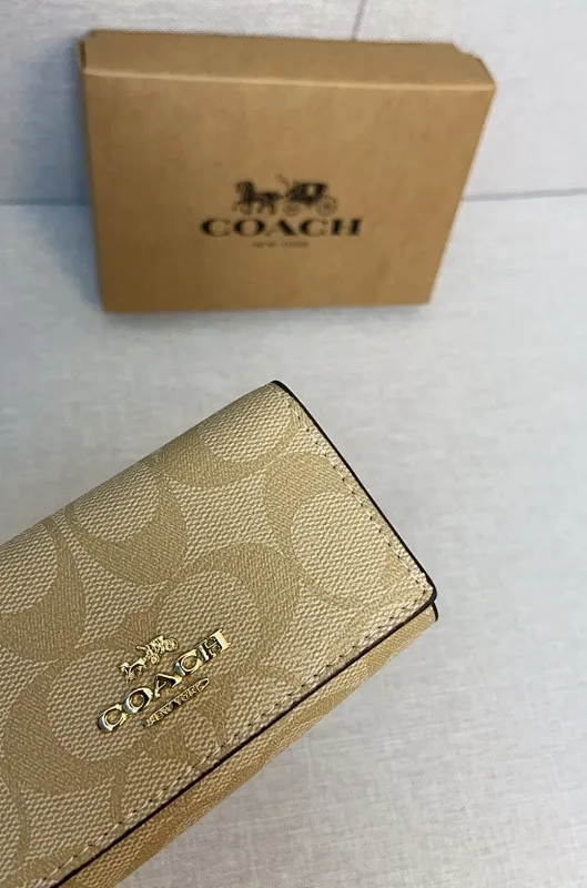 All Categories Coach Wallets (COACH) Coach CF250 F77986 F73992 CI799