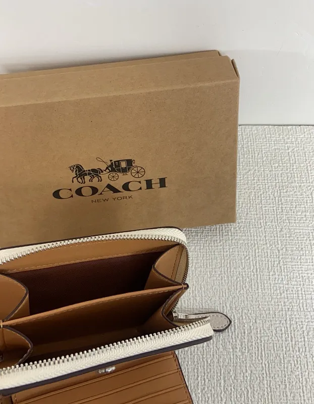All Categories COACH WALLET COACH CO256