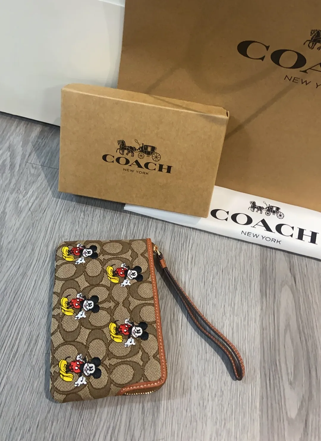 All Categories Coach Wallet (COACH) Coach CN033