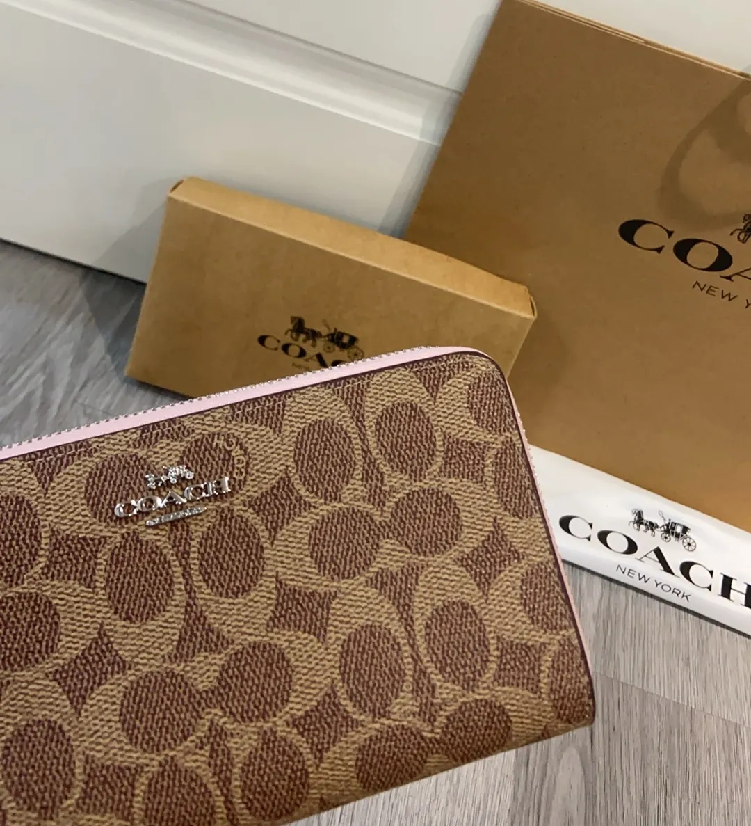 All Categories Coach Wallet (COACH) Coach CBZ98