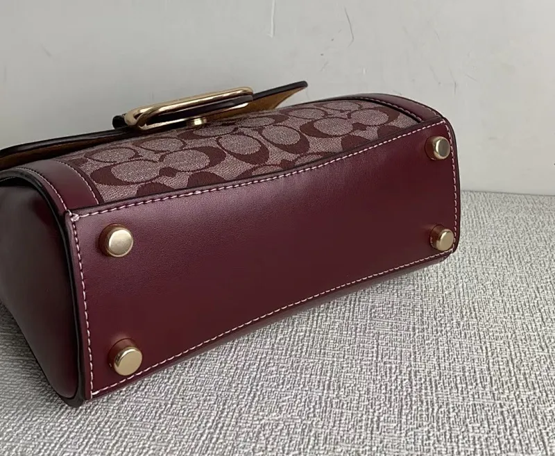 All Categories Official Website "Brand Women's Bags" Women's Bags 💙 COACH 2023 latest COACH crossbody bag