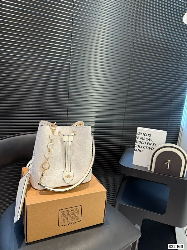 All Categories Official Website "Brand Women's Bags" Women's Bags 💙 COACH 2025 New COACH Crossbody Bag