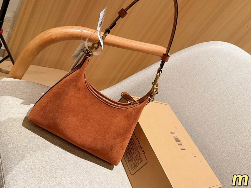 All Categories Official Website "Brand Women's Bags" Women's Bags 💙 COACH 2025 New COACH Crossbody Bag