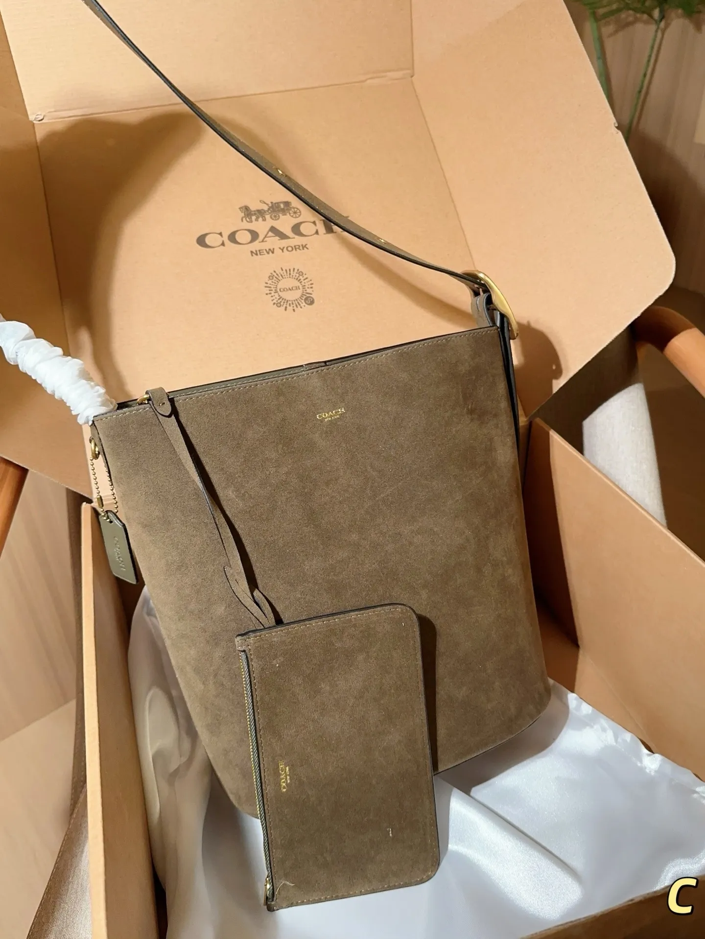 All Categories Official Website "Brand Women's Bags" Women's Bags 💙 COACH 2025 New COACH Bucket Bag