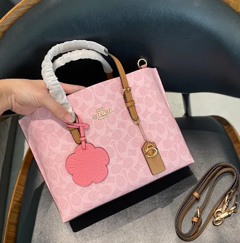 All Categories Official Website "Brand Women's Bags" Women's Bags 💙 COACH 2026 New COACH Bucket Bag